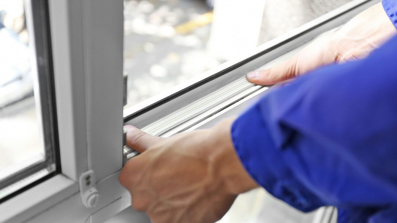 Cum previi apariția condensului la geamuri termopan