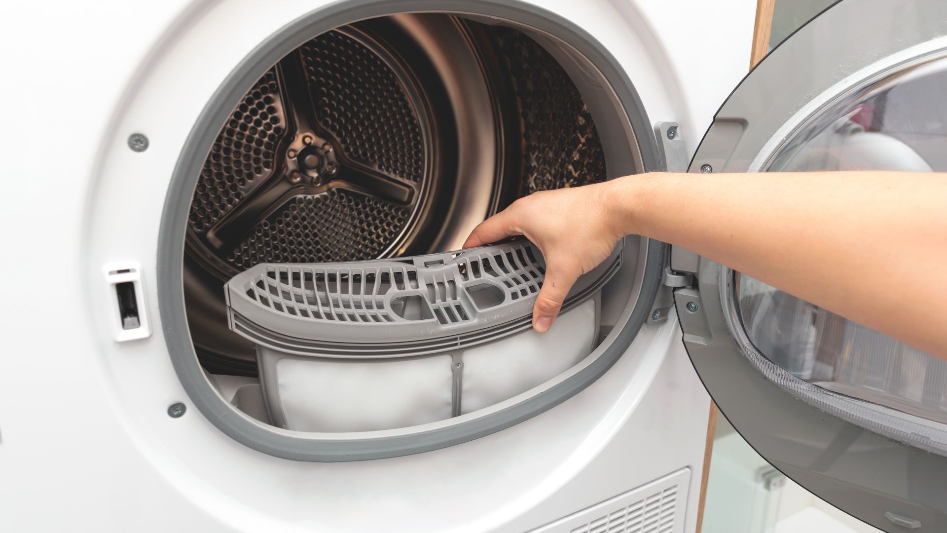 mestereanu-ro-instalatori-electricieni-lacatusi-tamplari-bucuresti-bucuresti-a8ygey